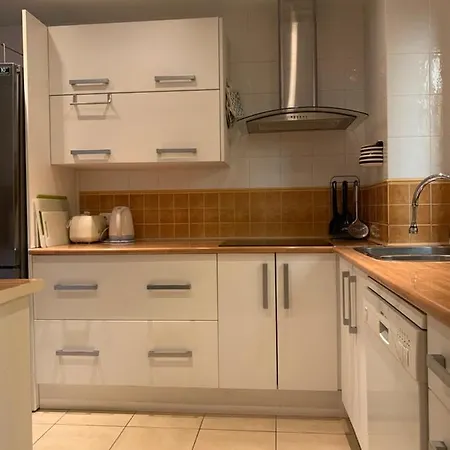 Paraiso Apartment *